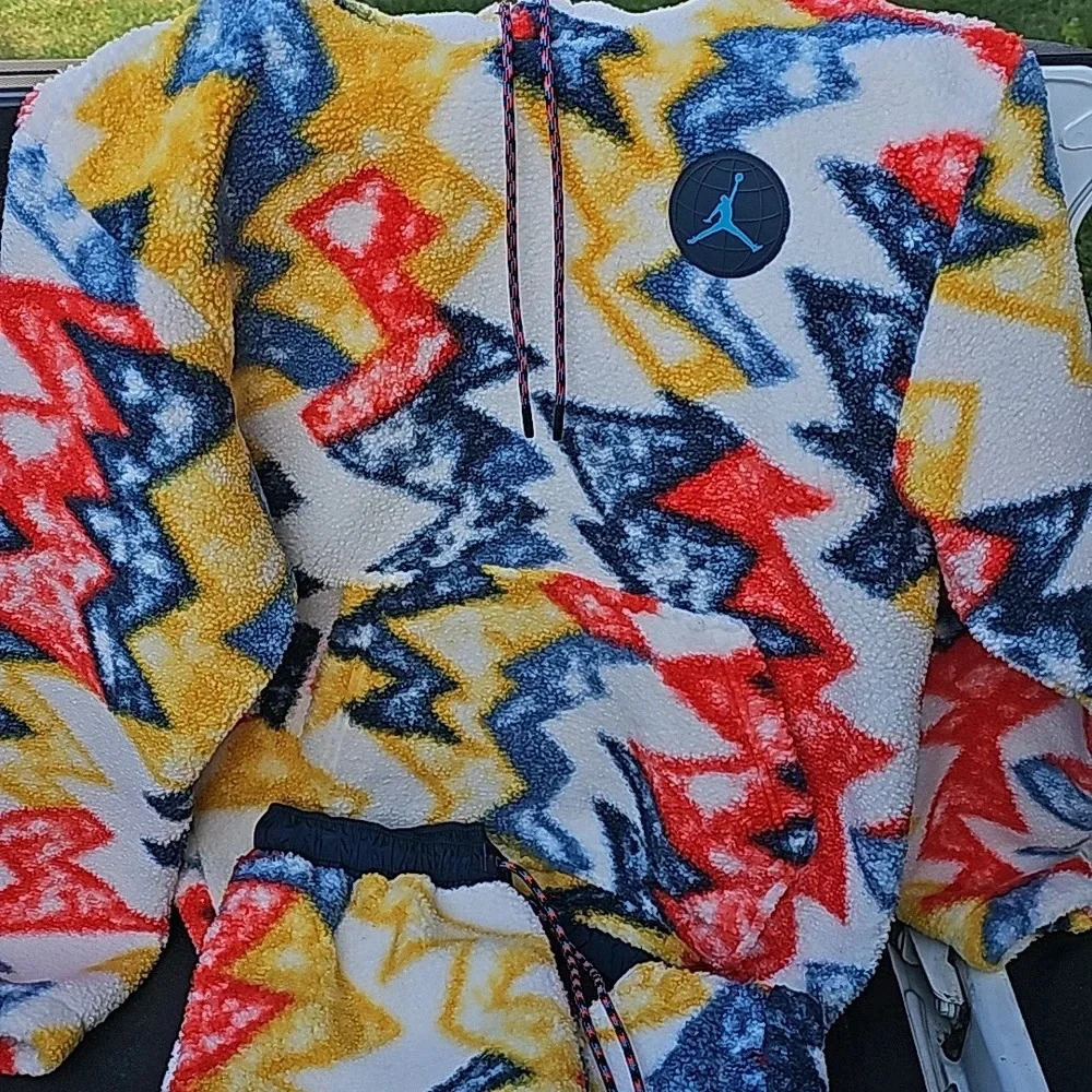 Nwot Jordan Essentials Mountainside Fleece Hoodie & Pants